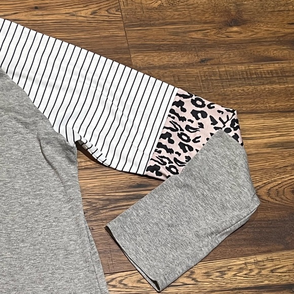 Striped Long Sleeve Top Size Large - Picture 4 of 6